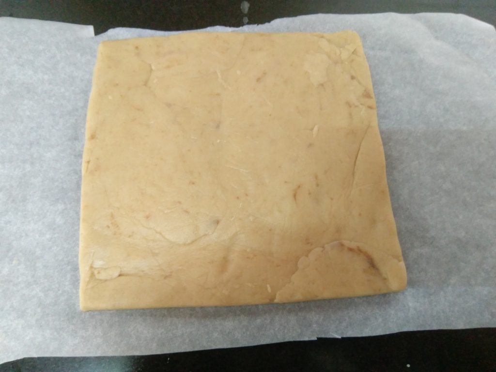 15x15cm vanilla dough